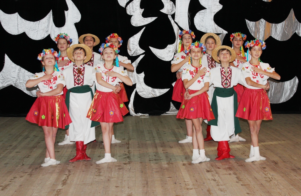 Зразковий ансамбль народного танцю «Сяйво»