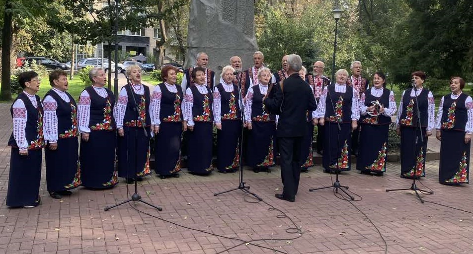 Святковий концерт народних ветеранських хорів до Дня рідного міста