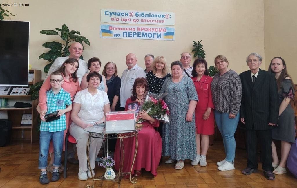Творчий вечір та презентація нової книги Жанни Олійник у бібліотеці