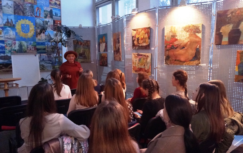 У музеї історії міста Хмельницького провели лекцію, приурочену Дню української писемності та мови