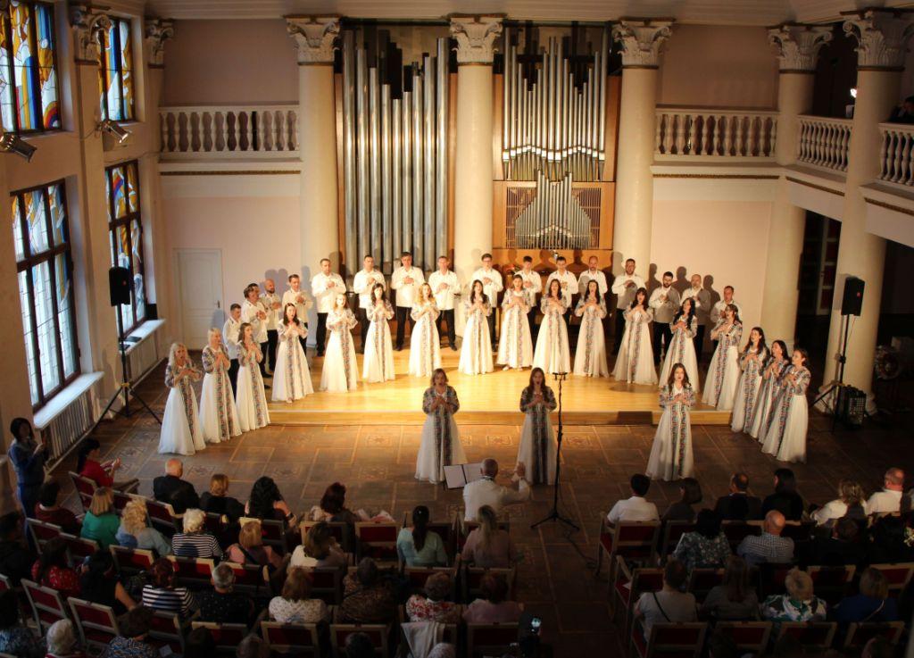 Хмельницький академічний муніципальний камерний хор відзначив своє 25-річчя